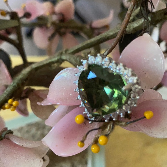 Vintage 925 green amethyst & white sapphire ring